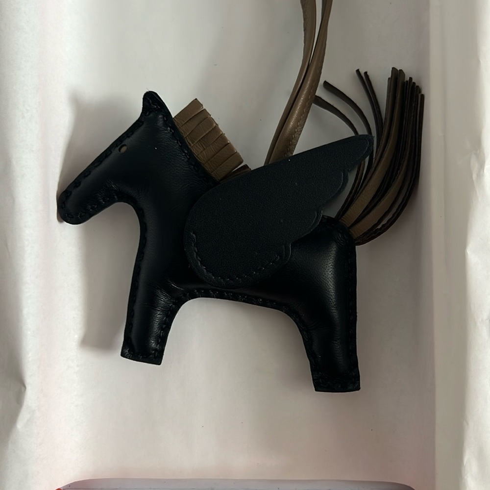 Brand New! 🖤 HERMES Pegase PM Bag Charm 🤎Pegasus Rodeo Noir Etoupe
